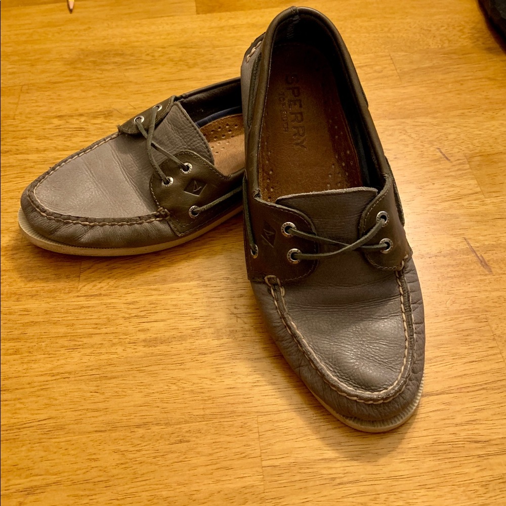 Sperry size 10 boat shoes